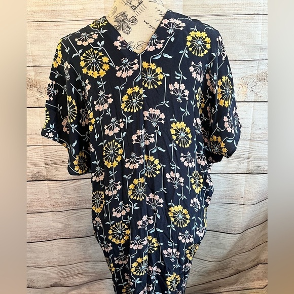 Arket Dress Swedish Design Boxy Floral Print  Pockets v-neck Size 36/6 Small - Picture 4 of 9